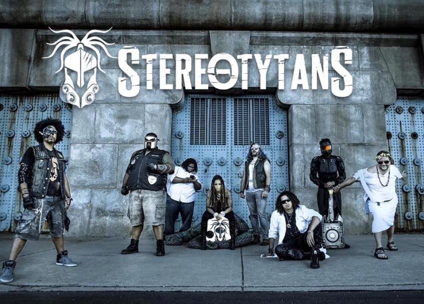 "Stereotytans" Poster