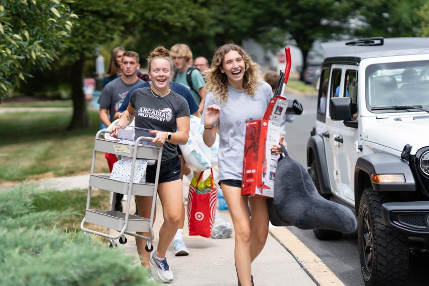 Students returning to campus