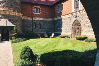 Exterior of Murphy hall on a sunny day