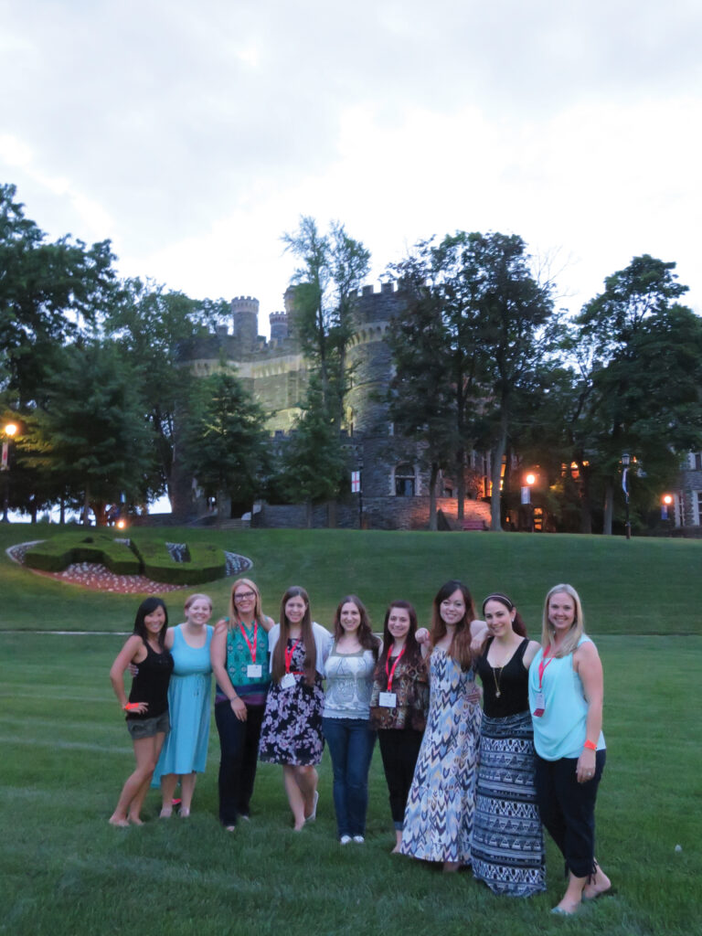 A group of alumni student from the Class of 2006