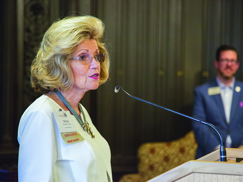 Award Recipient Merle Chorba giving a speech at the podium