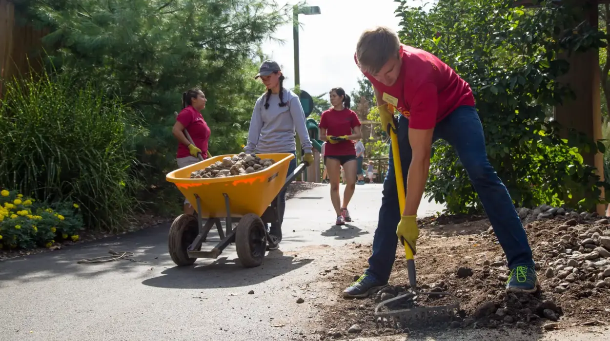 Student volunteer their time during the annual day of service