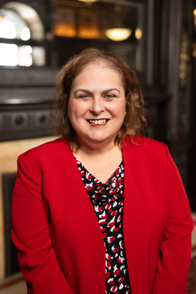 headshot of Nicole Steiner