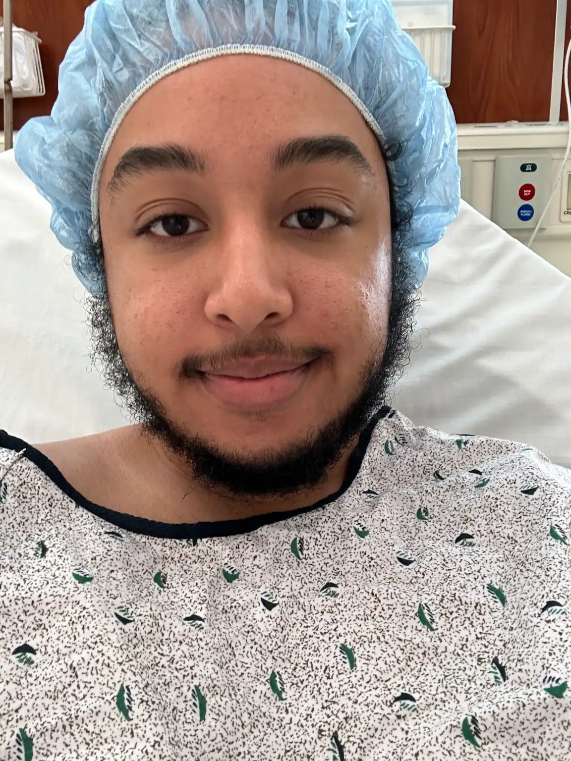 A selfie of Ethan in the recovery bed.