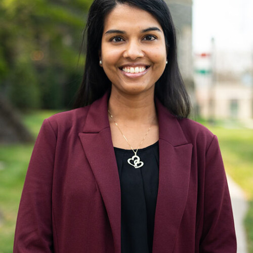 Jacinta Hollinger headshot for faculty webpage