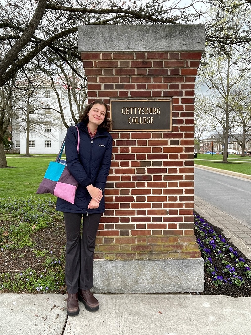 Abby Emory ’25 on Gettysburg College's campus.