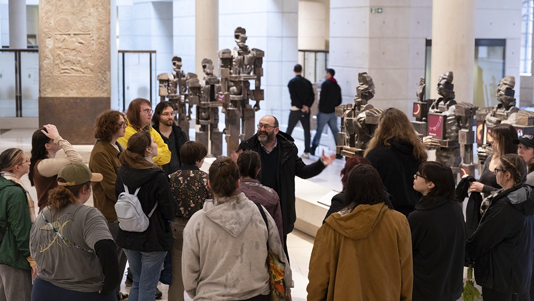 Arcadia Abroad students visit a modern art gallery in Edinburgh, Scotland.