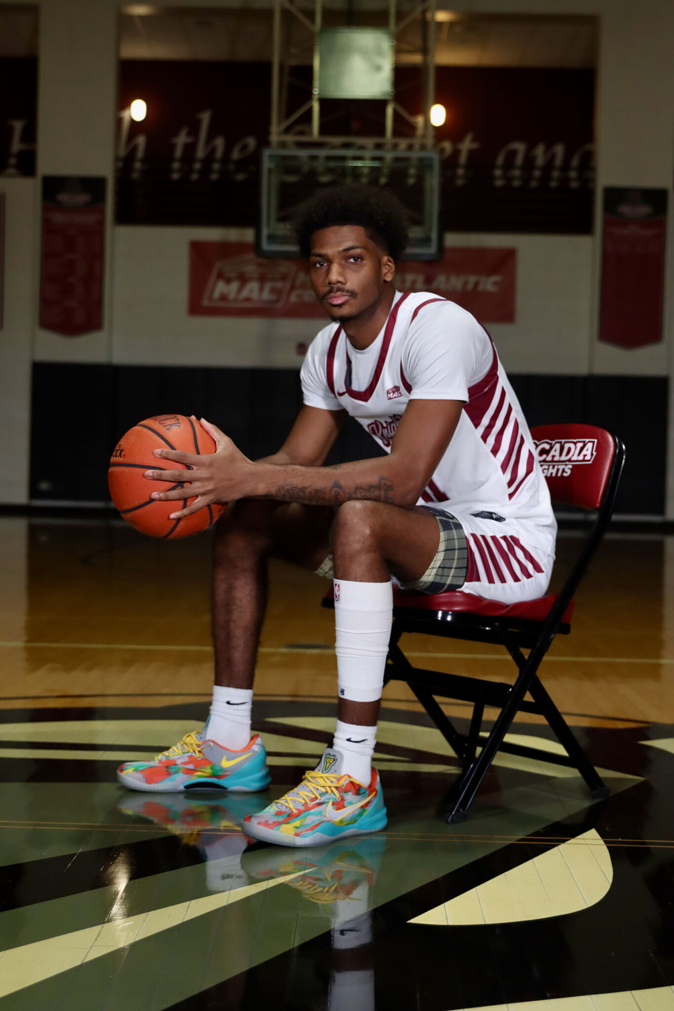 Debarrin Norman ’26 on Arcadia's basketball court.