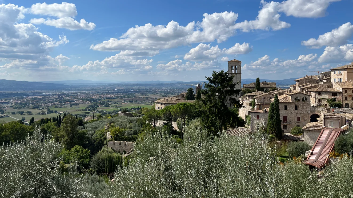 A photo of the countryside and a town in Perugia, Italy.