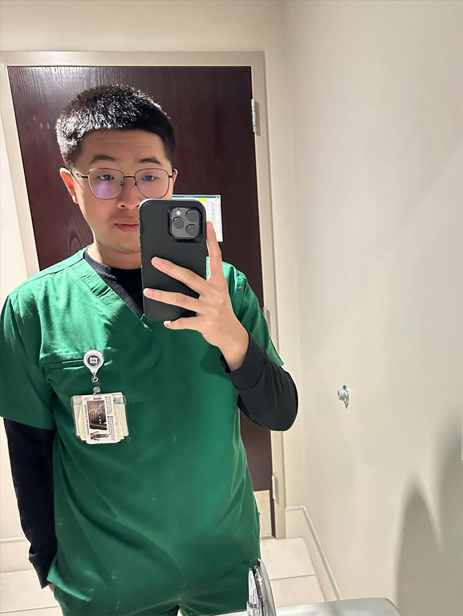 Chayhok Chhor ’27 volunteering at a hospital.