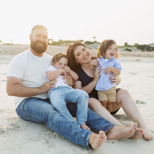Thomas Milord ’25DPT and his family.