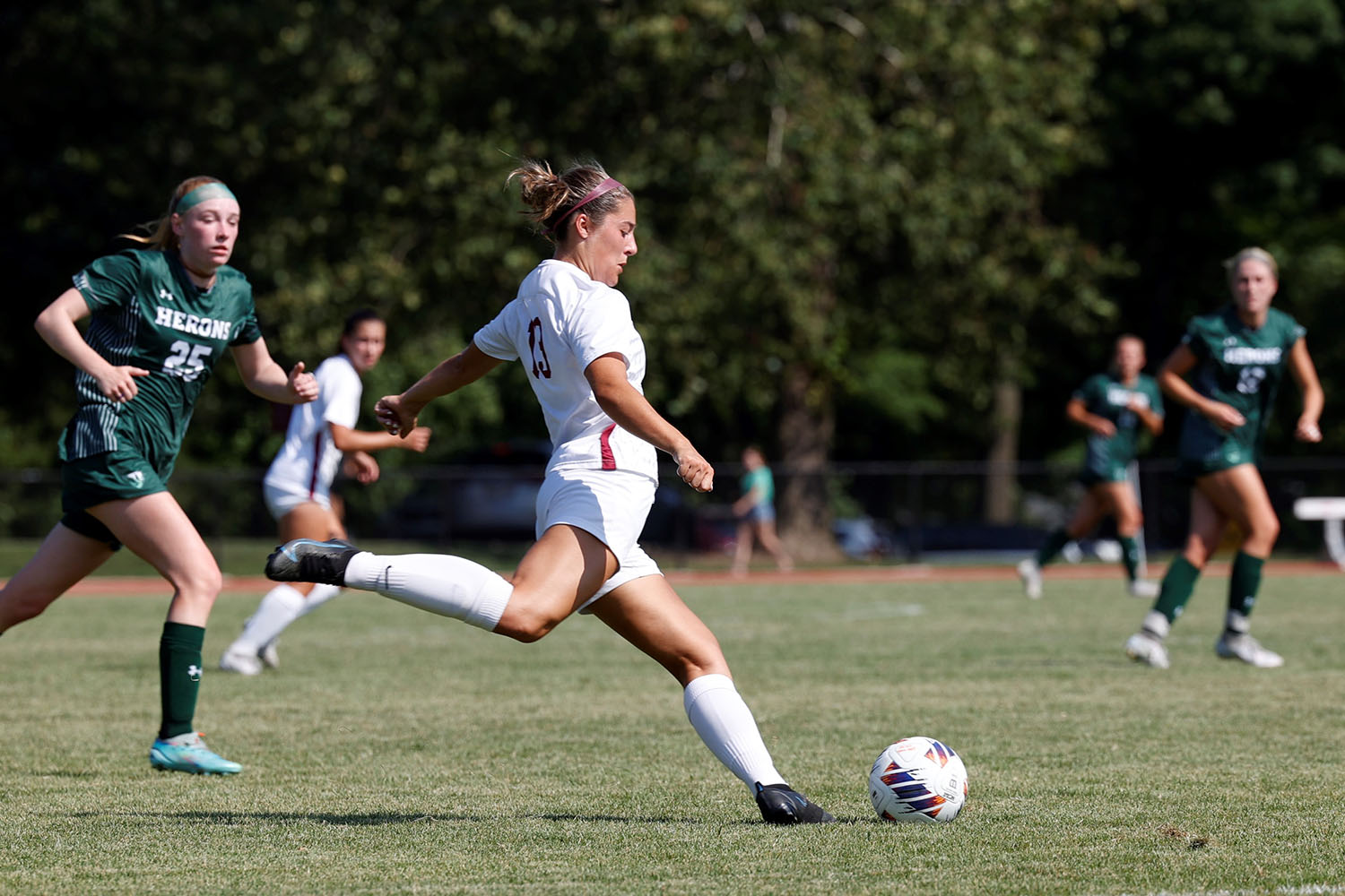 Emily Nervegna ’25, ’27DPT playing soccer.