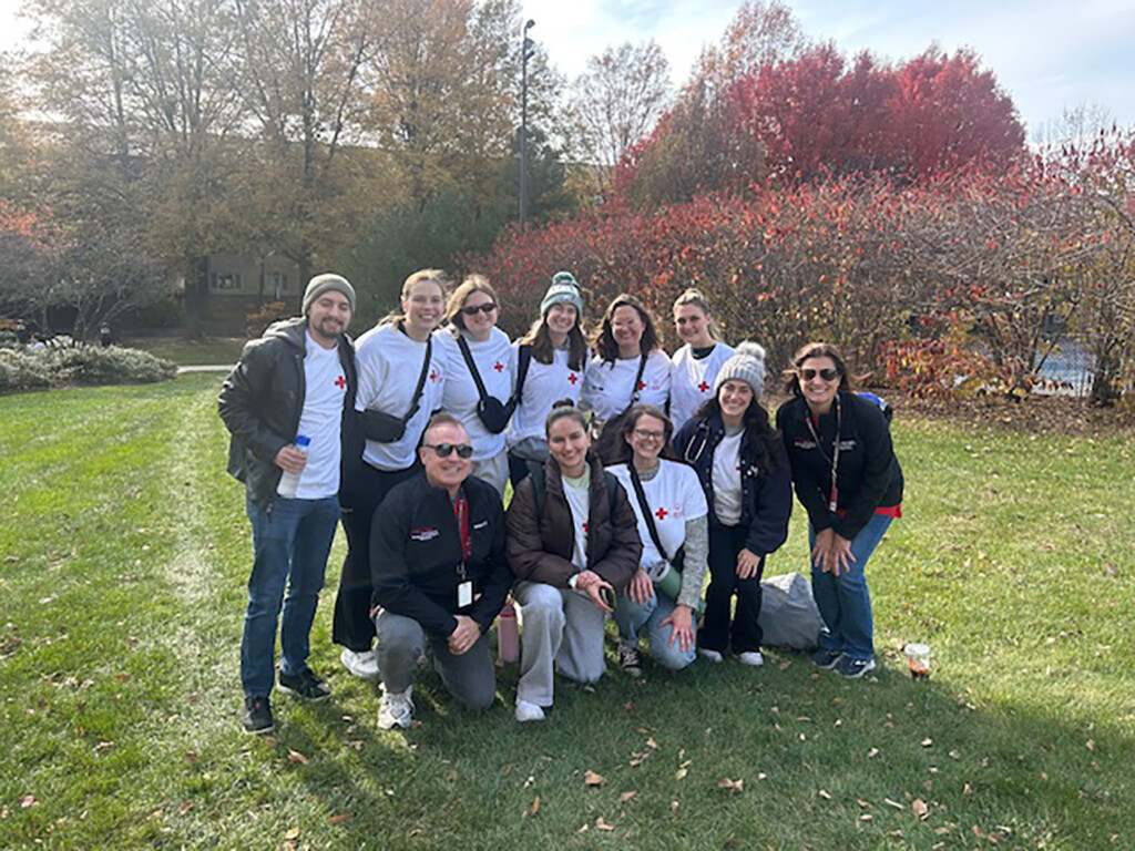 The full group of Arcadia students, faculty, and staff at the Fall Festival.