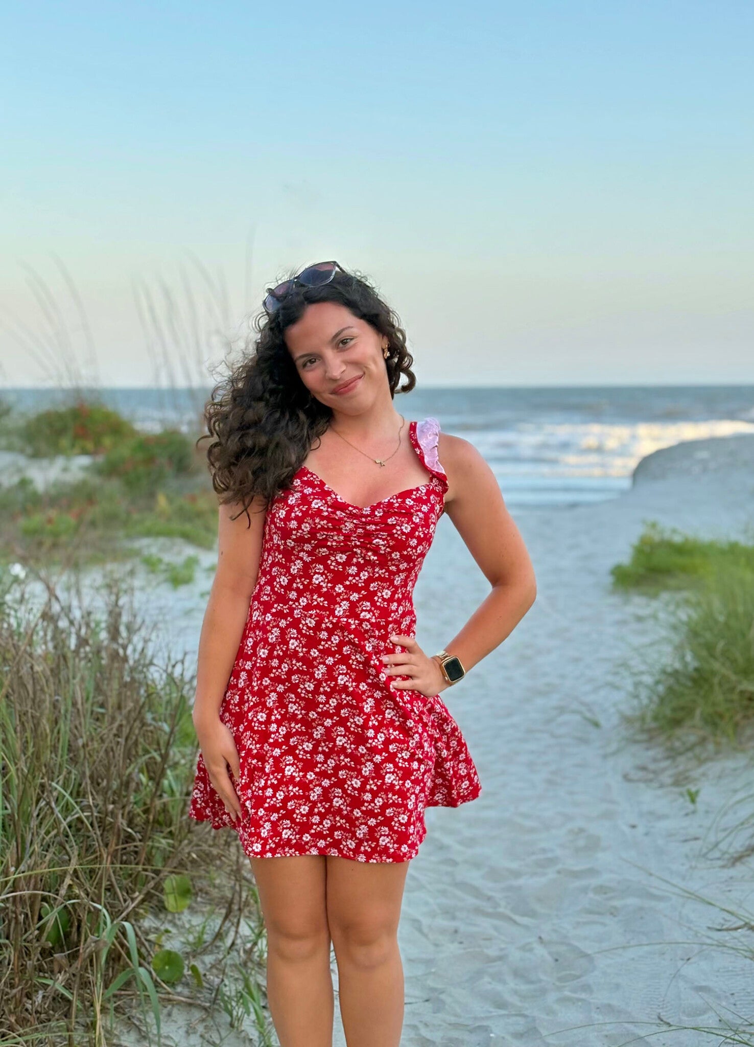 Nora Zekkaria ’26 standing on the beach.