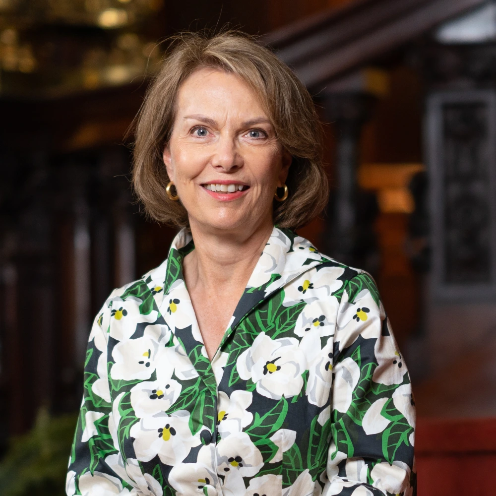Headshot of Christine E. Krolik ‘79, the Women Who Lead Forum host in 2026.