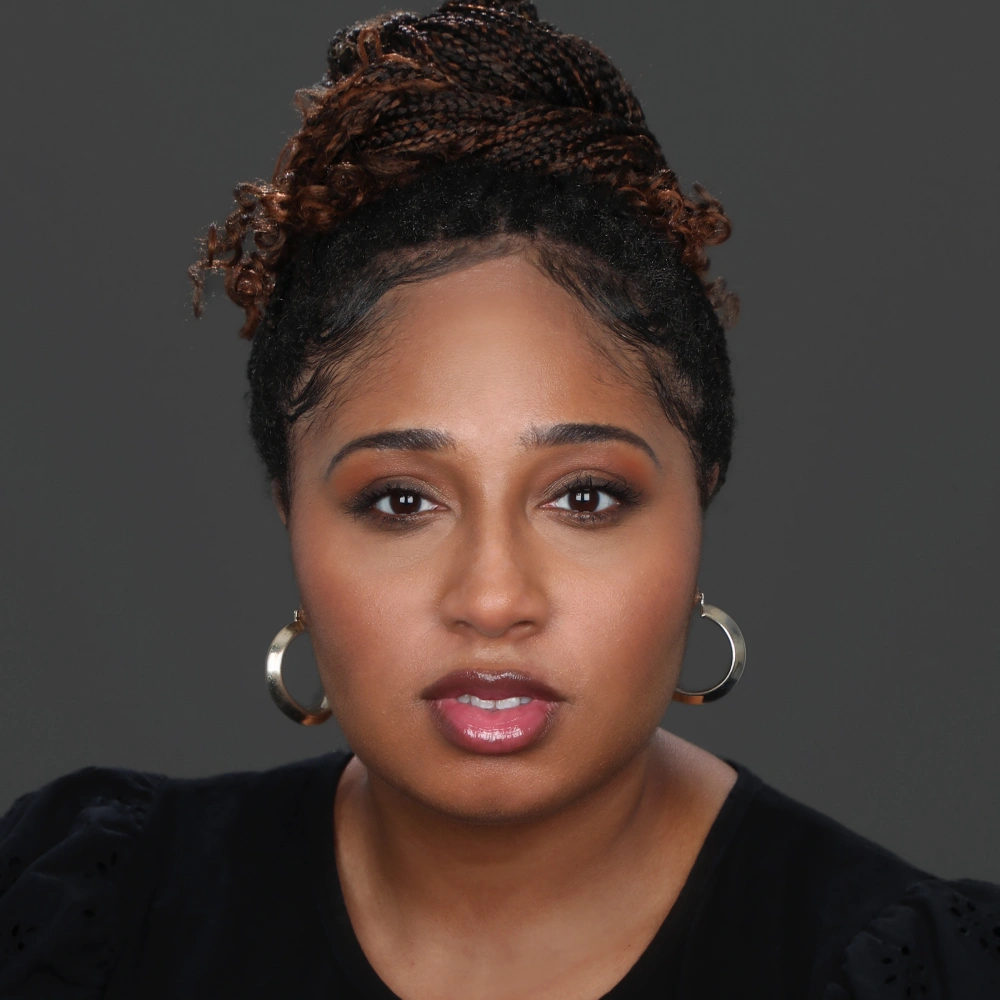 Headshot of Harper Jones ‘23, the emerging women who leads honoree.