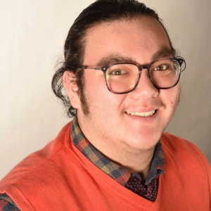 Honors Convocation 2026 award recipient Tyler Shen Thaplook smiles in his headshot.