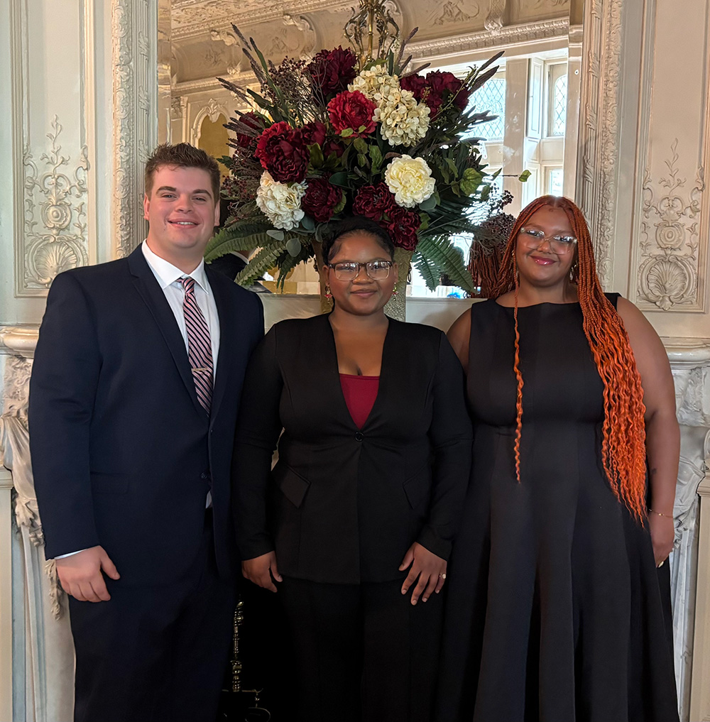 Carter Mostecki ’28, Hope Wyche ’28, Jamerika Grandberry ’27, the SGO Executive Board, poses for a picture.