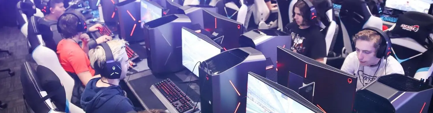Students playing games on computers for the ESport team.