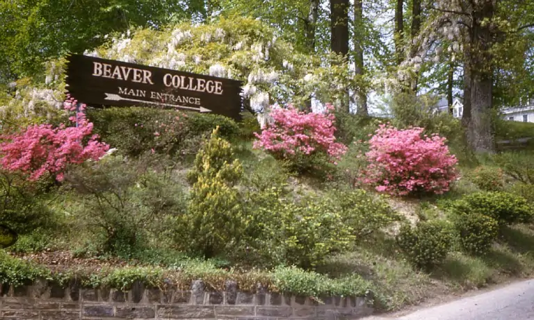 A sign saying "Beaver College Main Entrance"
