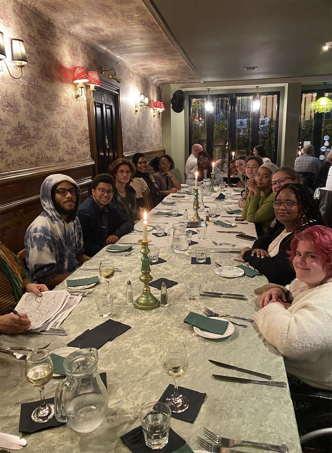 Makiyah Smith ’28 at a table with her classmates.